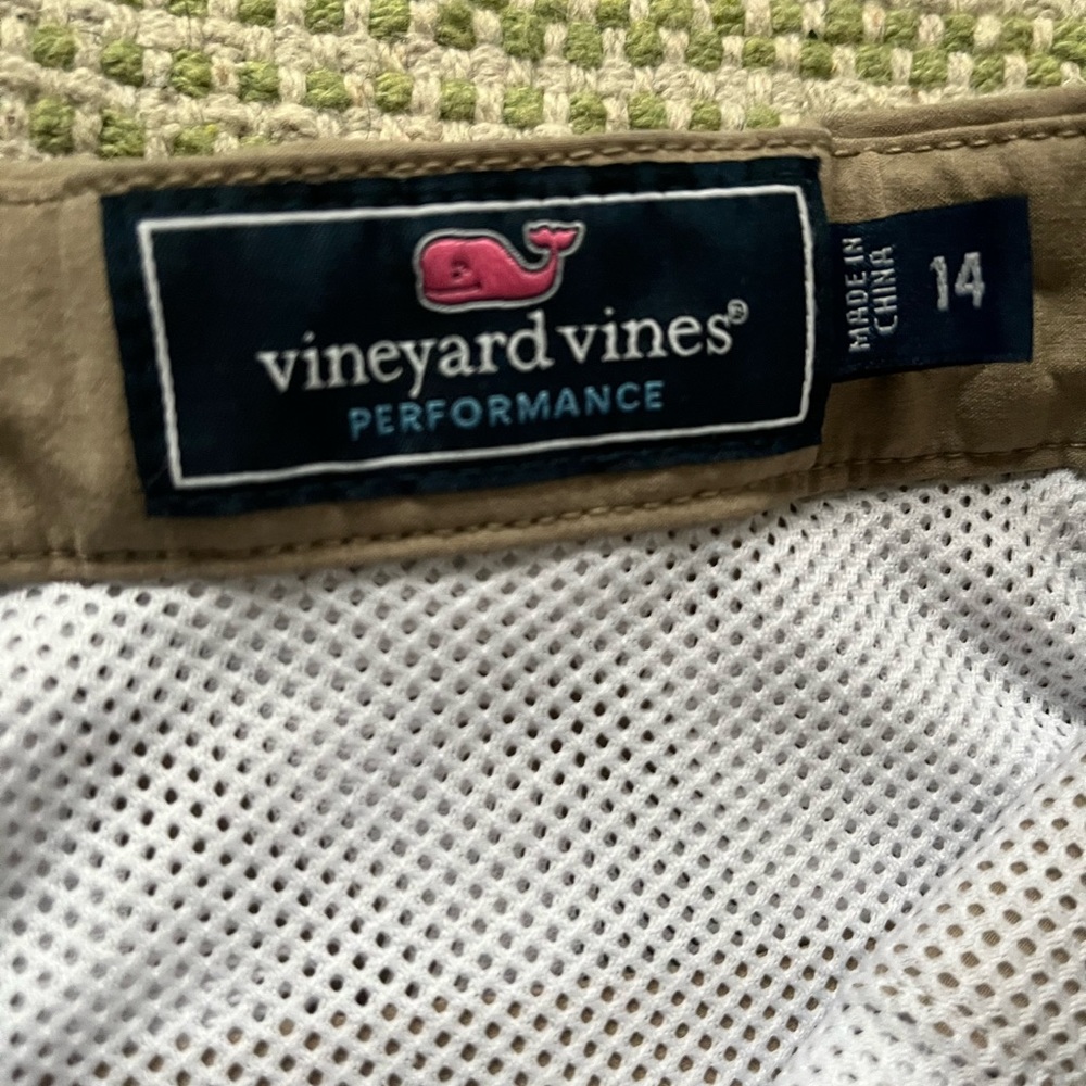 Vineyard Vines performance breaker shorts. Boys 14. Tan/khaki color